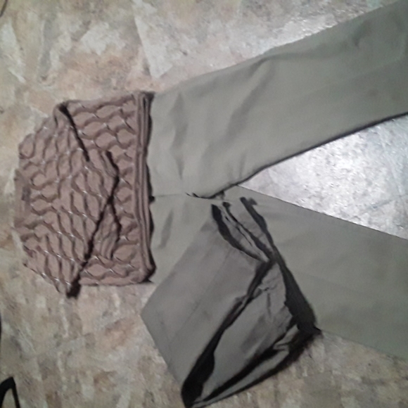 AFO - Adult Full Outfit - Picture 8 of 12